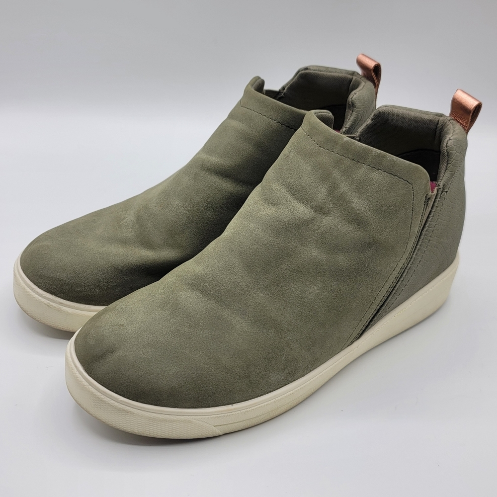 Ryka Vera Green Suede Wedge Sneaker, Womens 9